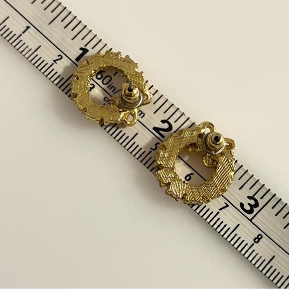 Vtg Avon Christmas Tree and Wreath Gold Toned Gemstone Ornament Earrings - Picture 12 of 16
